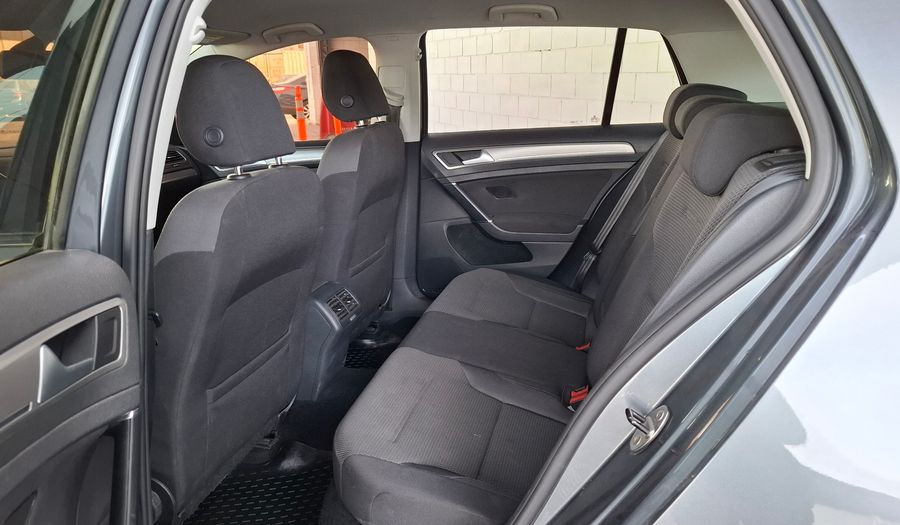 Volkswagen Golf 1.4 TSI COMFORTLINE DSG Hatchback 2017
