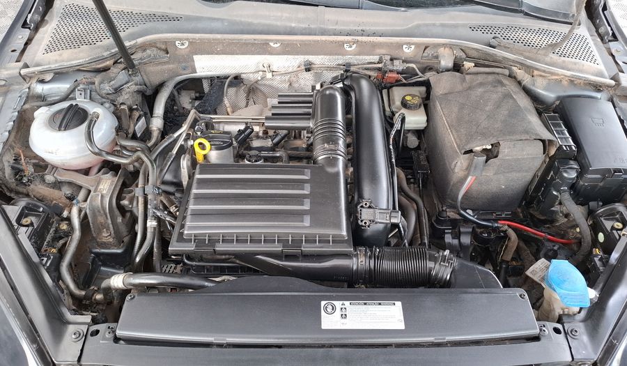 Volkswagen Golf 1.4 TSI COMFORTLINE DSG Hatchback 2017