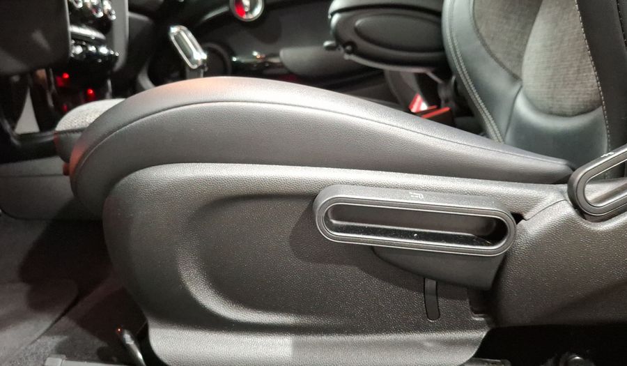 Mini Cooper 1.5 COOPER CHILI DCT Hatchback 2020