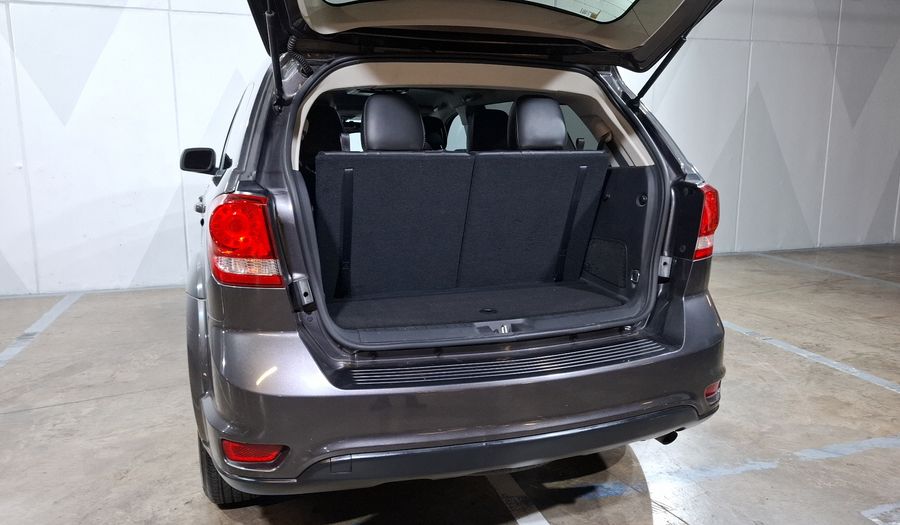 Dodge Journey 2.4 SXT+ 7 LUJO Suv 2016