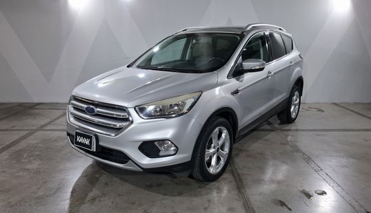 Ford • Escape