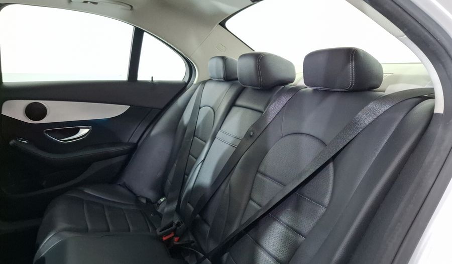 Mercedes Benz Clase C 2.0 200 CGI SPORT AT Sedan 2017