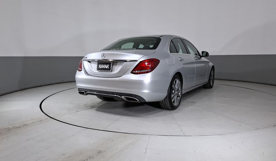 Mercedes Benz Clase C 2.0 200 CGI SPORT AT Sedan 2017