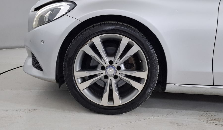 Mercedes Benz Clase C 2.0 200 CGI SPORT AT Sedan 2017