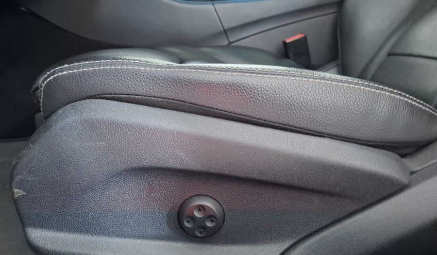 Mercedes Benz Clase C 2.0 200 CGI SPORT AT Sedan 2017