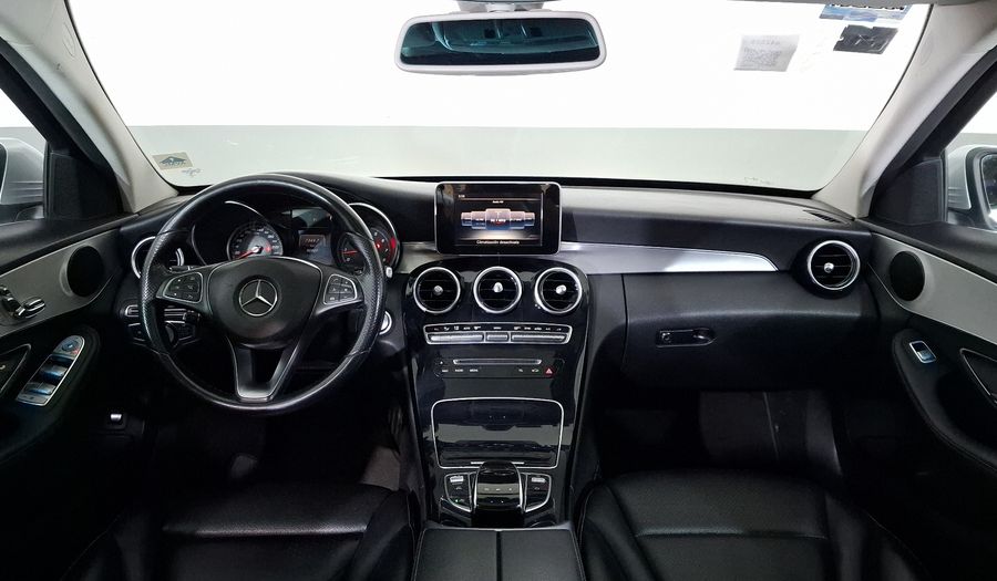 Mercedes Benz Clase C 2.0 200 CGI SPORT AT Sedan 2017