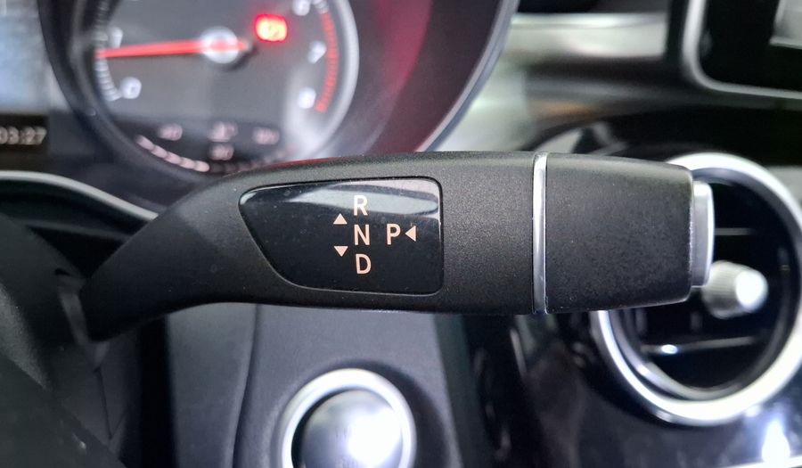 Mercedes Benz Clase C 2.0 200 CGI SPORT AT Sedan 2017