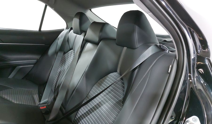 Toyota Camry 2.5 HEV SE AUTO Sedan 2024
