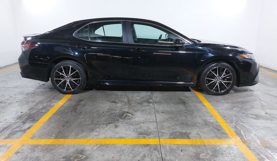 Toyota Camry 2.5 HEV SE AUTO Sedan 2024