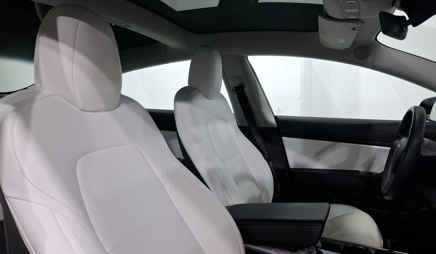 Tesla Model 3 LONG RANGE Sedan 2019