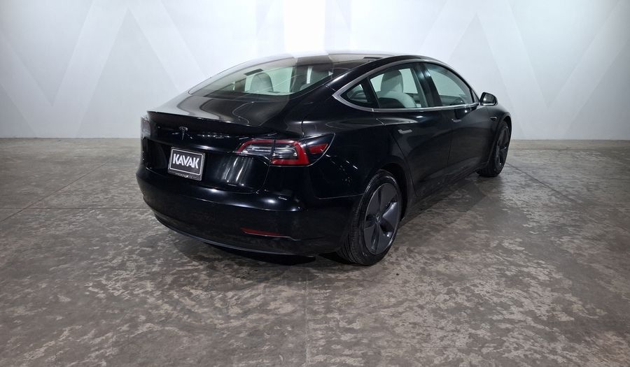 Tesla Model 3 LONG RANGE Sedan 2019