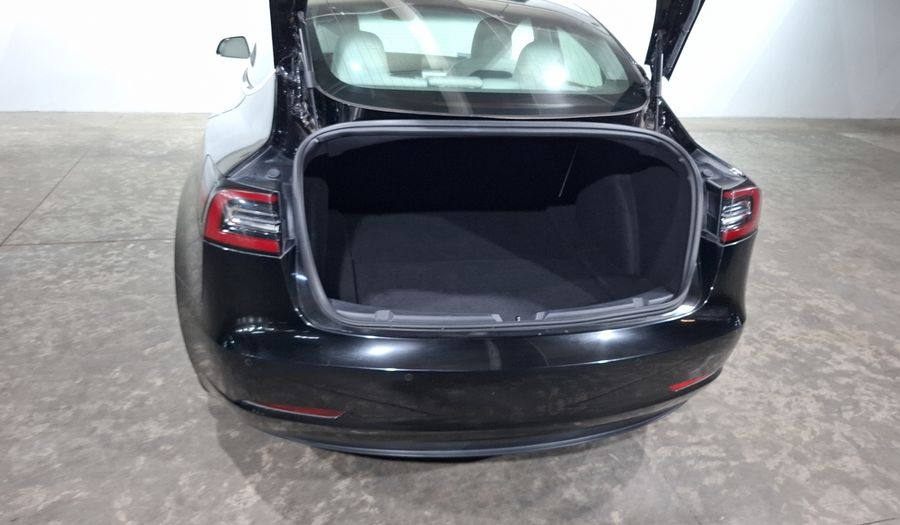 Tesla Model 3 LONG RANGE Sedan 2019