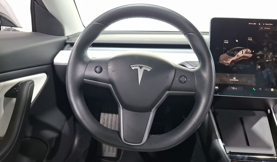 Tesla Model 3 LONG RANGE Sedan 2019