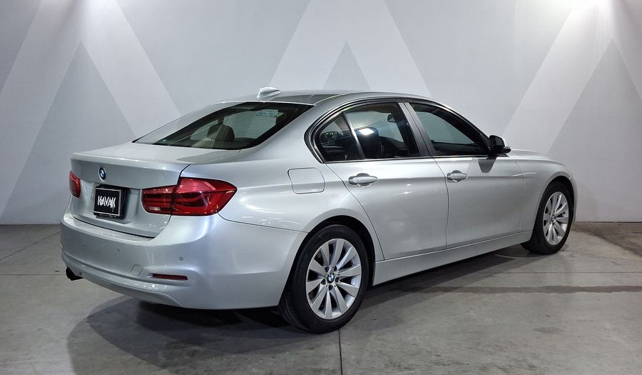 Bmw Serie 3 2.0 320IA Sedan 2016