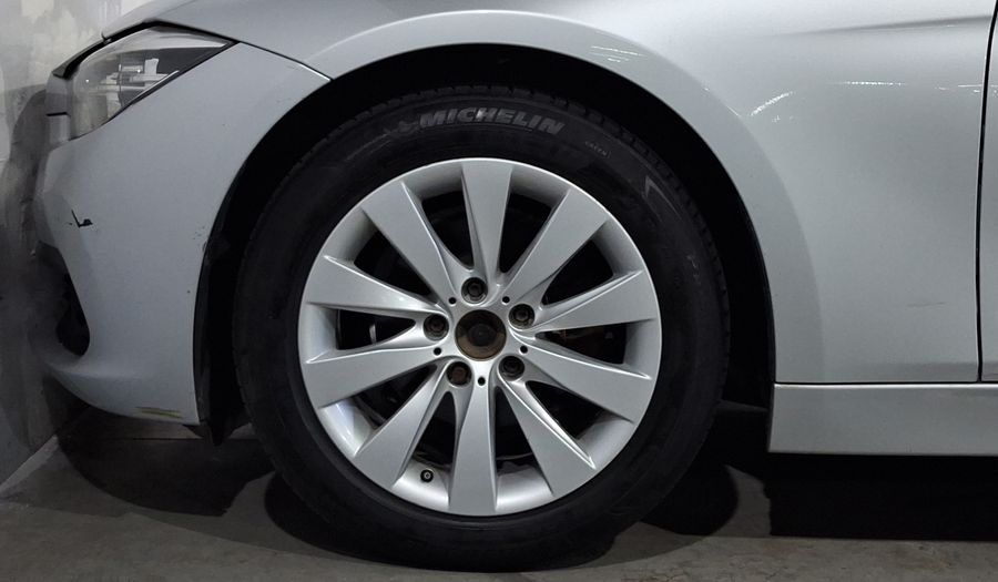 Bmw Serie 3 2.0 320IA Sedan 2016