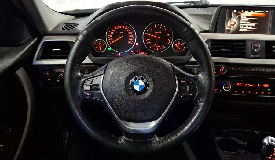 Bmw Serie 3 2.0 320IA Sedan 2016