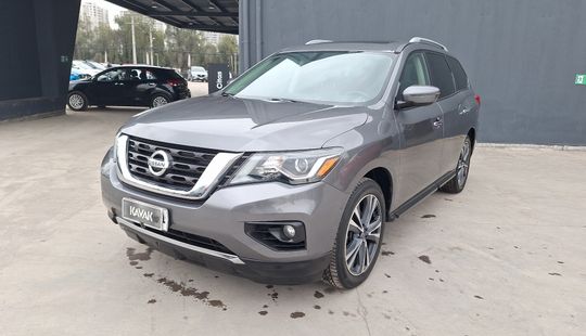 Nissan • Pathfinder
