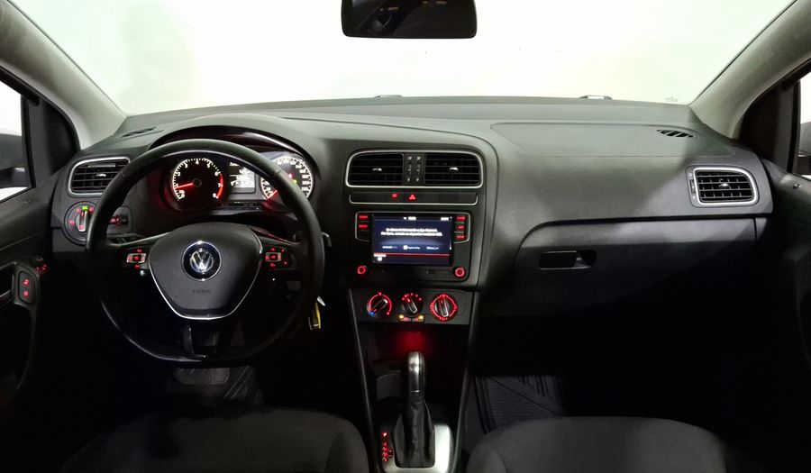 Volkswagen Polo 1.6 COMFORTLINE PLUS AUTO Hatchback 2021