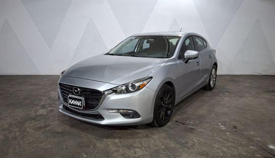 Mazda • Mazda 3