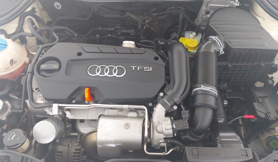 Audi A1 1.4 TFSI COOL S TRONIC Hatchback 2013