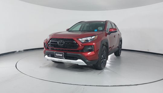 Toyota • RAV4