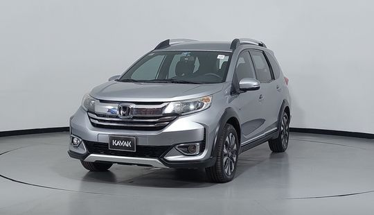 2020 • 67,886 km • Automático