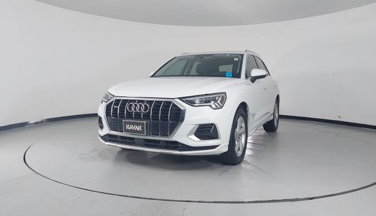 Audi • Q3