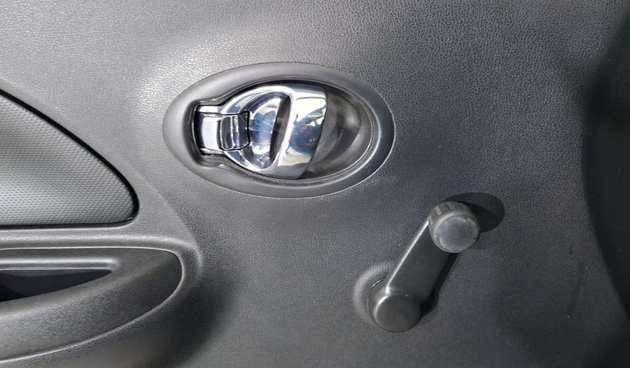 Nissan March 1.6 SENSE AT Hatchback 2015