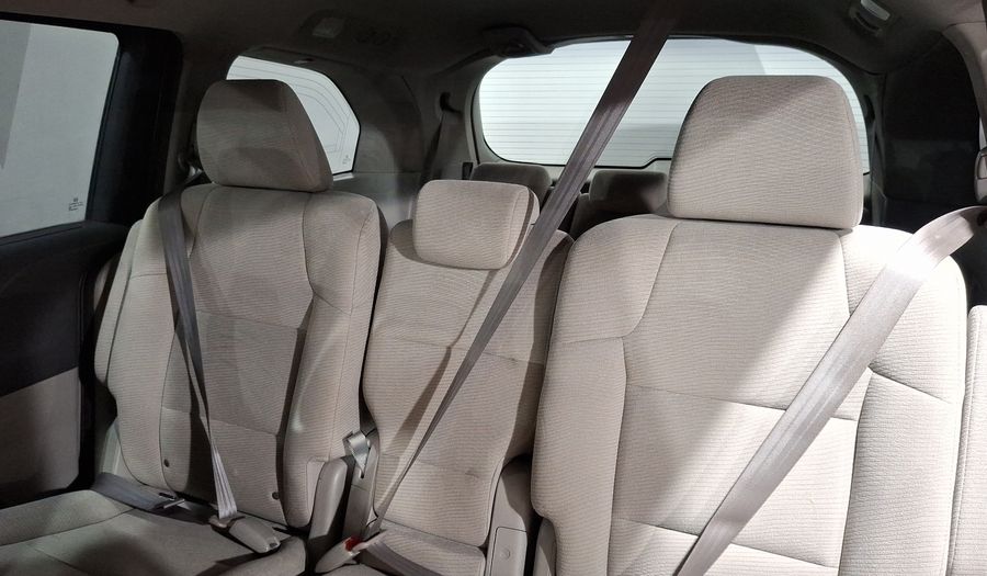 Honda Odyssey 3.5 LX AT Minivan 2012