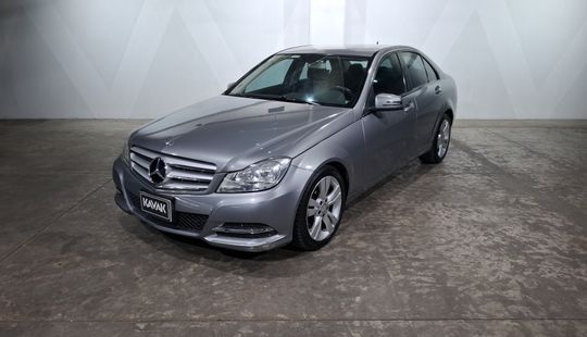 Mercedes Benz • Clase C