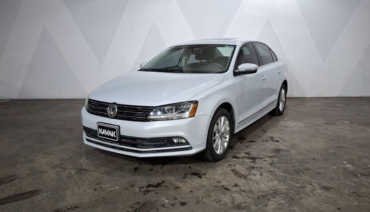 Volkswagen • Jetta
