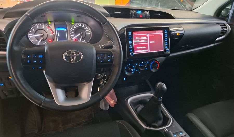 Toyota Hilux 2.4 TDI SR C/D Pickup 2023