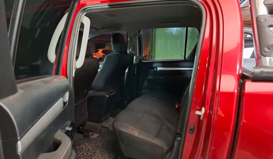 Toyota Hilux 2.4 TDI SR C/D Pickup 2023