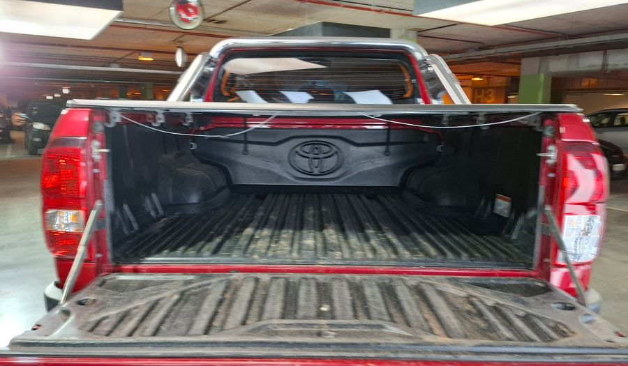 Toyota Hilux 2.4 TDI SR C/D Pickup 2023