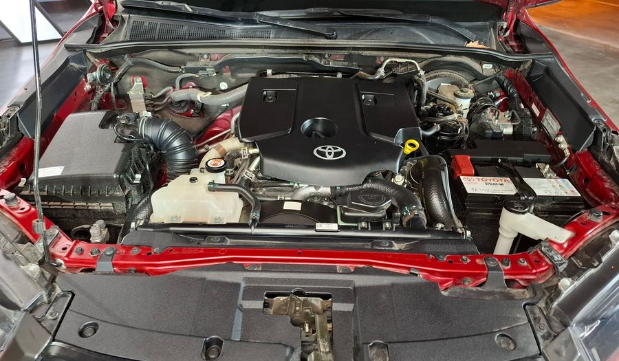 Toyota Hilux 2.4 TDI SR C/D Pickup 2023