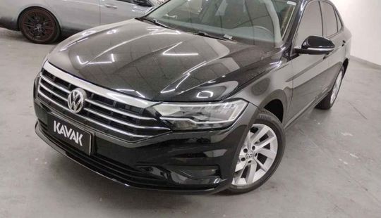 Volkswagen • Jetta