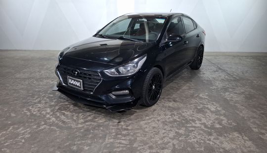Hyundai • Accent