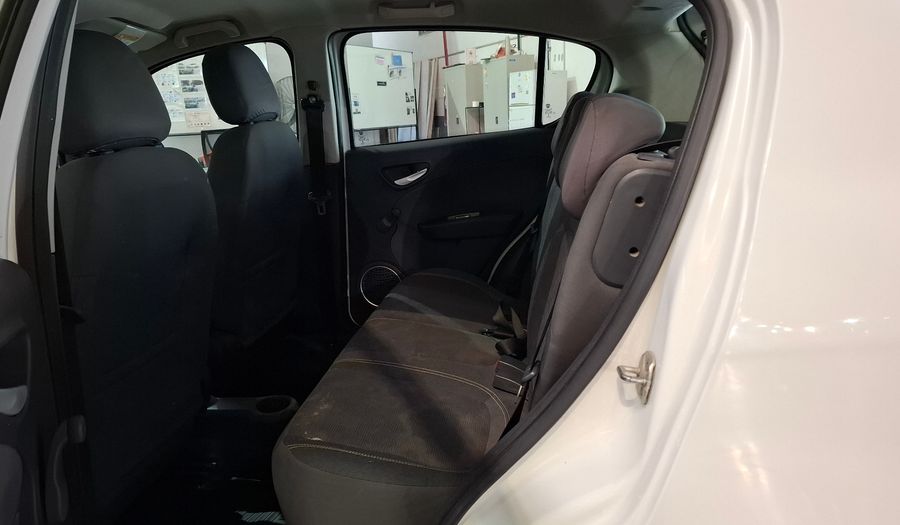 Fiat Palio 1.4 ATTRACTIVE Hatchback 2016