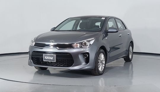 2020 • 58,000 km • Automático