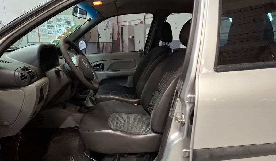Renault Clio 1.1 AUTHENTIQUE Hatchback 2012