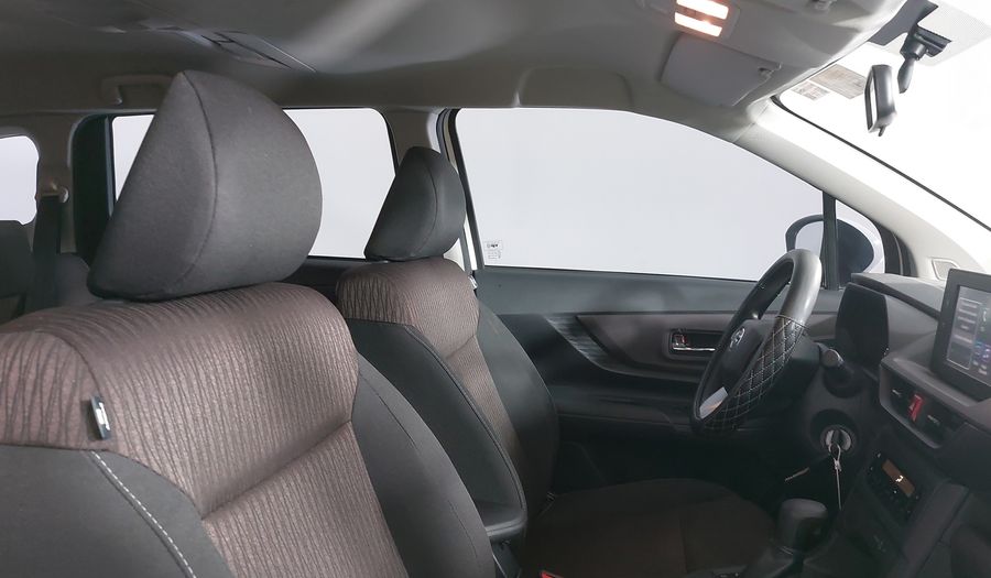 Toyota Avanza 1.5 XLE CVT Minivan 2024