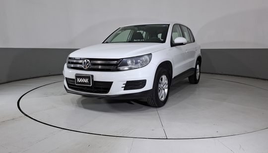 Volkswagen • Tiguan