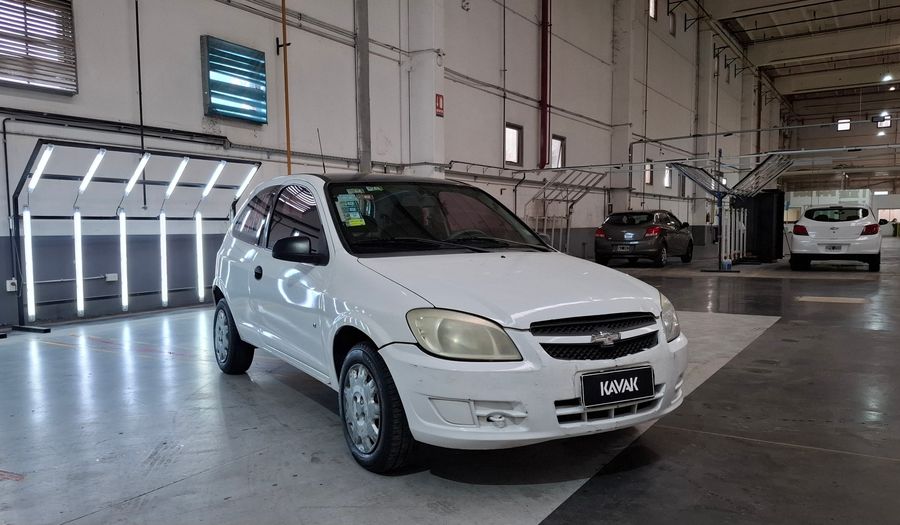 Chevrolet Celta 1.4 LT Hatchback 2011