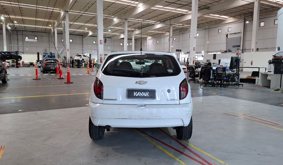 Chevrolet Celta 1.4 LT Hatchback 2011