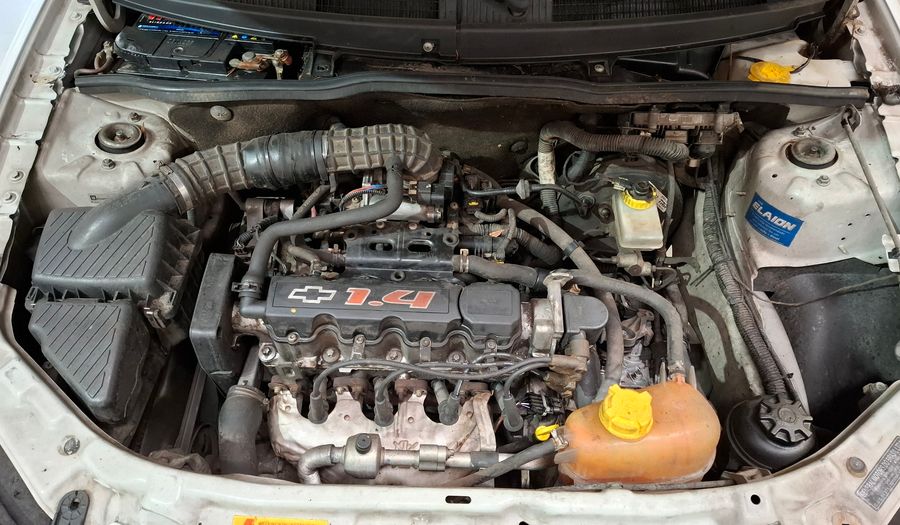 Chevrolet Celta 1.4 LT Hatchback 2011