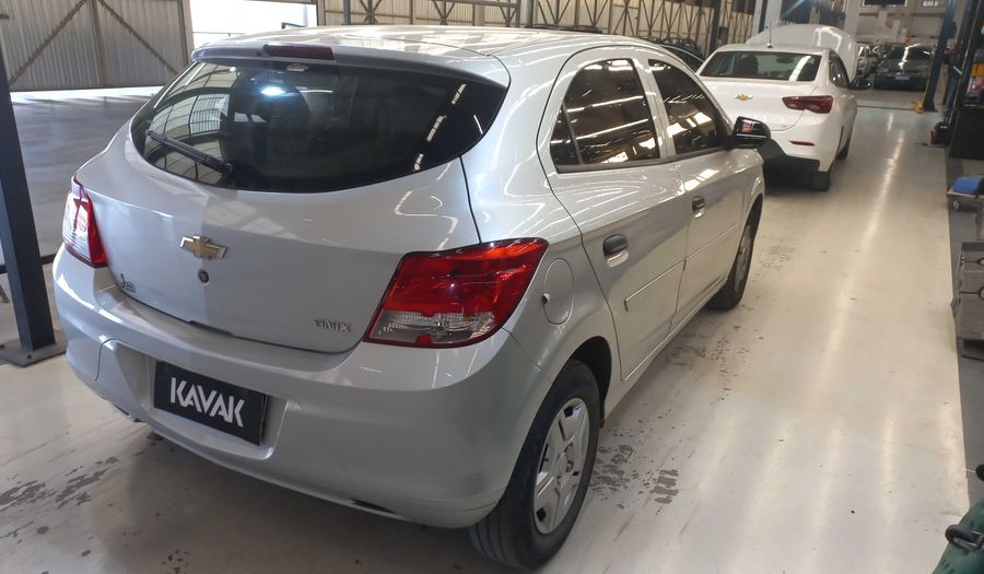 Chevrolet Onix MPFI LS Hatchback 2016