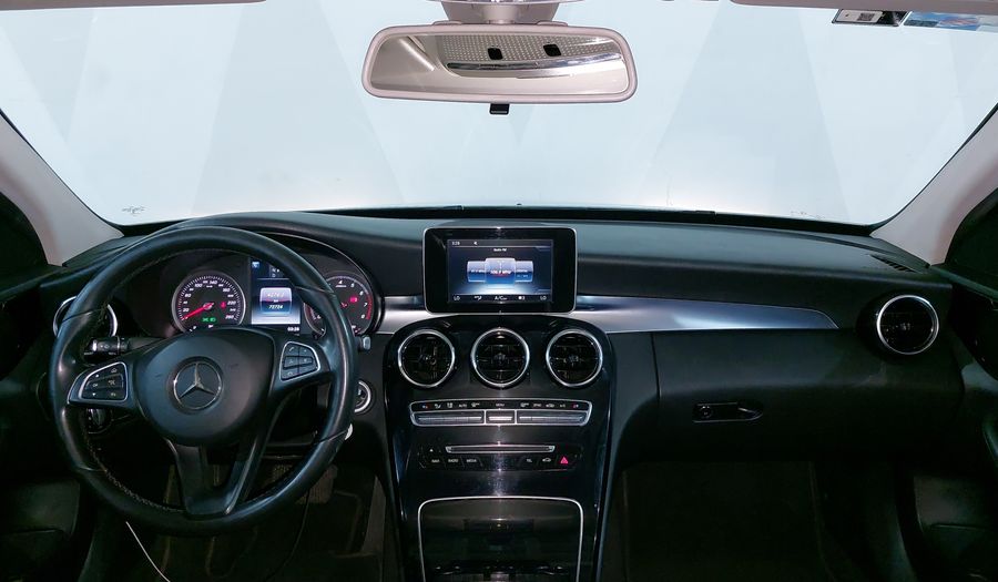 Mercedes Benz Clase C 1.6 180 CGI AT Sedan 2017