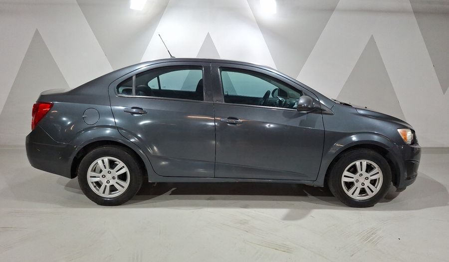 Chevrolet Sonic 1.6 MT D LT Sedan 2013