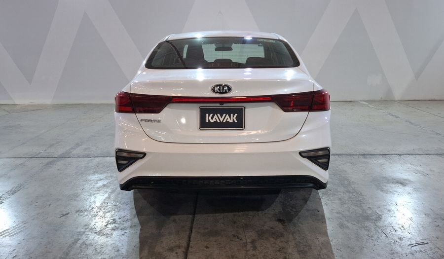 Kia Forte 2.0 L Sedan 2021