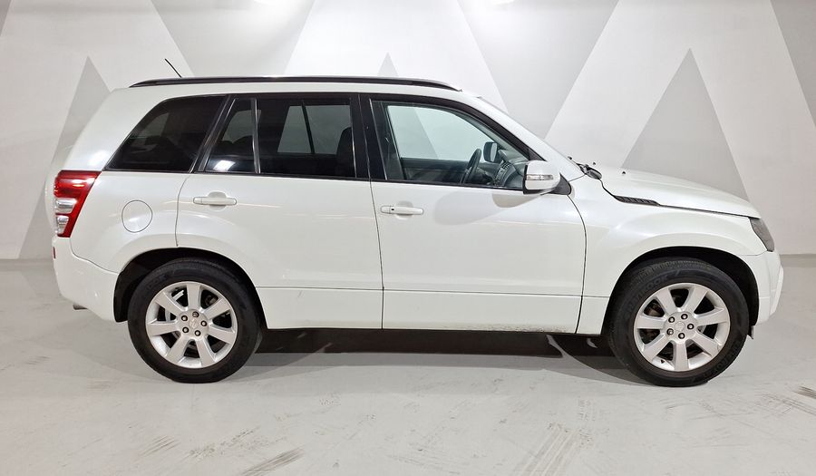 Suzuki Grand Vitara 2.4 L4 GLS TA Suv 2011